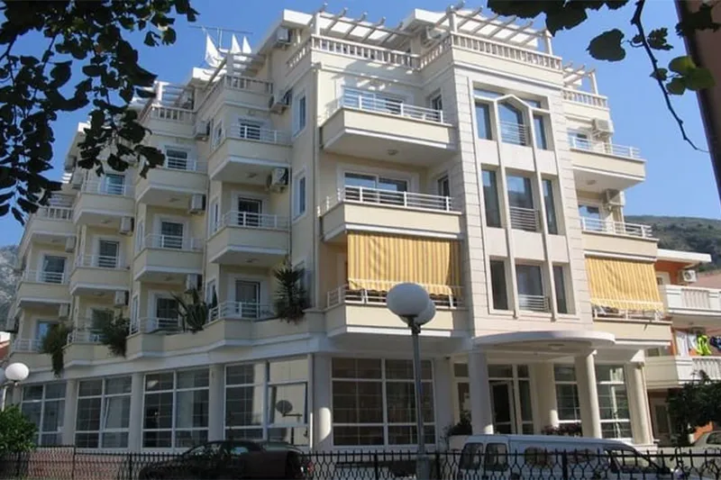 Azur Apartmani