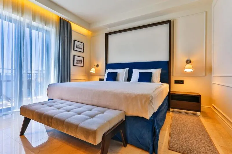 California Hotel - slika 3