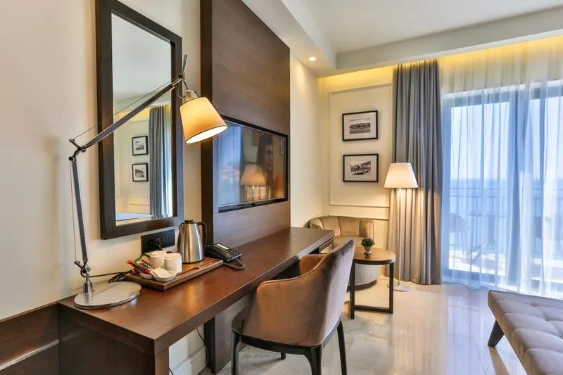 California Hotel - slika 5