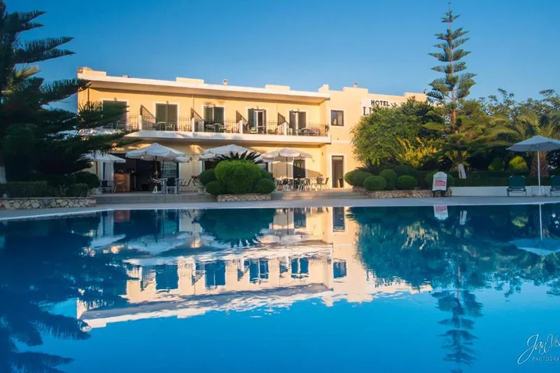 Hotel Limanaki