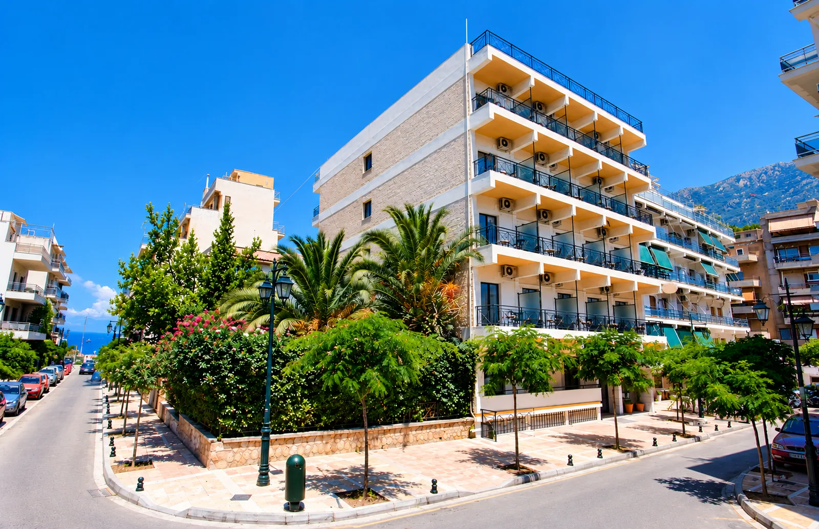 Hotel Bakos, Lutraki