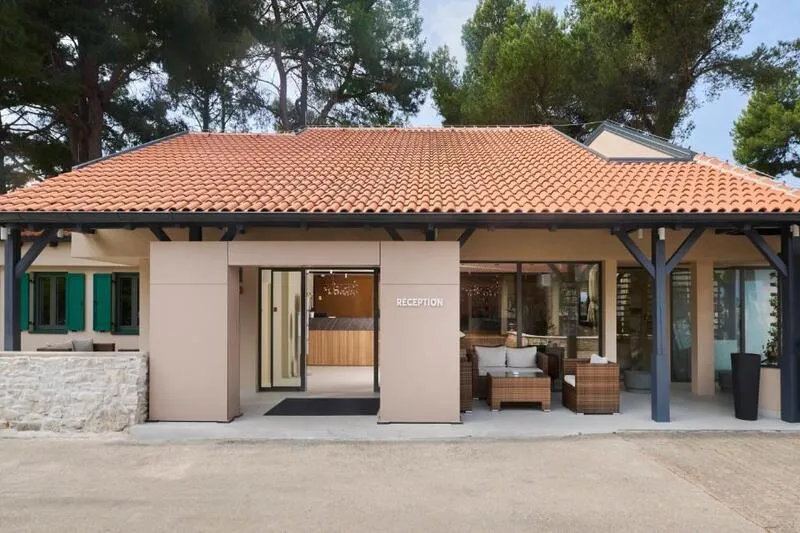 Istra - Poreč - Leto 2026. - Hrvatska - Apartmani Bellevue Plava Laguna 4* - slika 2