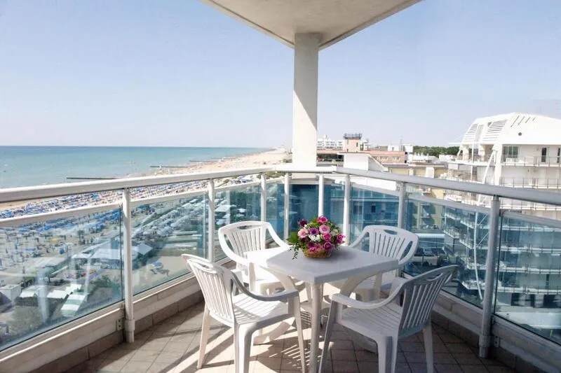 Caravelle Hotel - slika 3