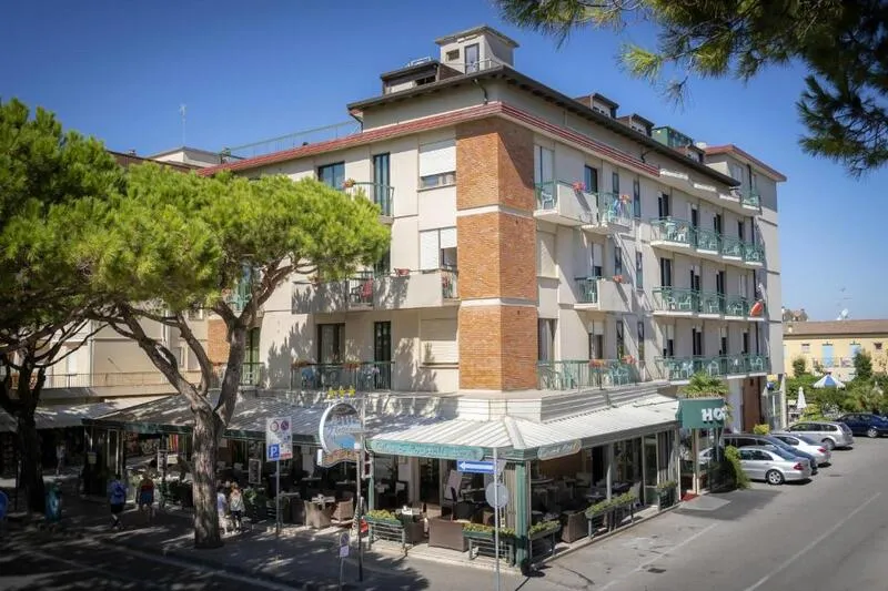 Hotel Harrys