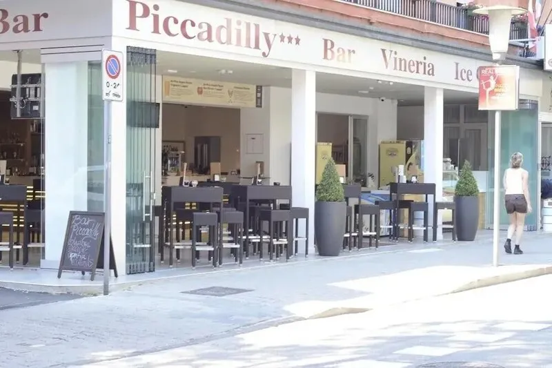 Picadilly Hotel - slika 2