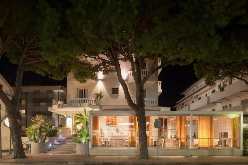 Hotel Tropical