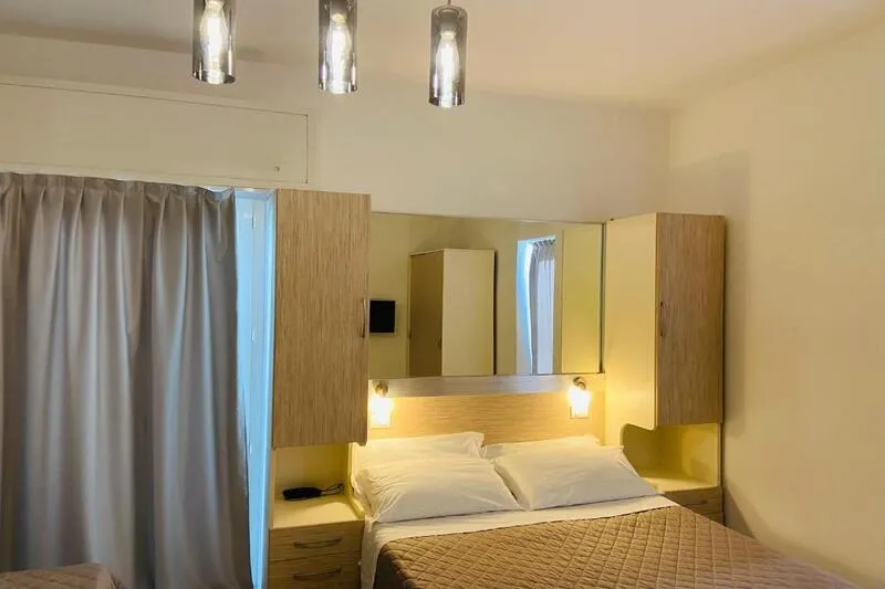 Butterfly Hotel - slika 2