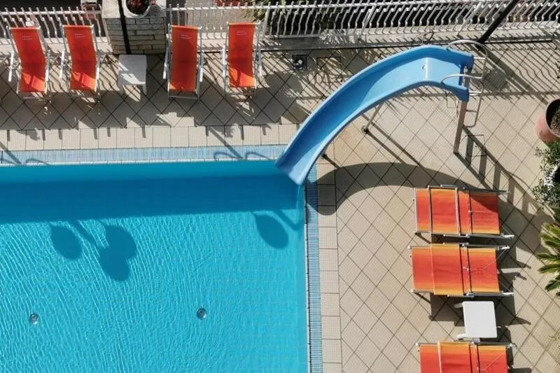 Cosmos Hotel - slika 4