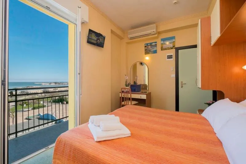 Crosal Hotel - slika 5