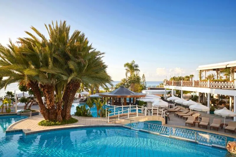 Mediterranean Beach Hotel - slika 2