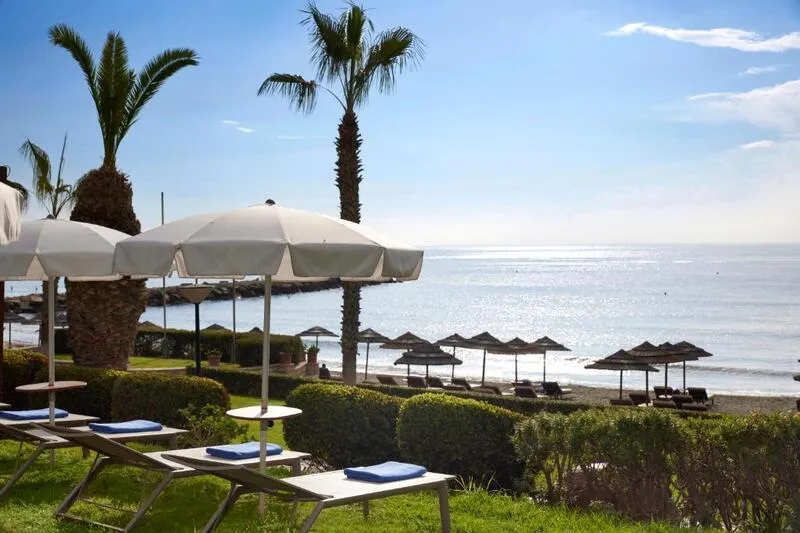 Mediterranean Beach Hotel - slika 4