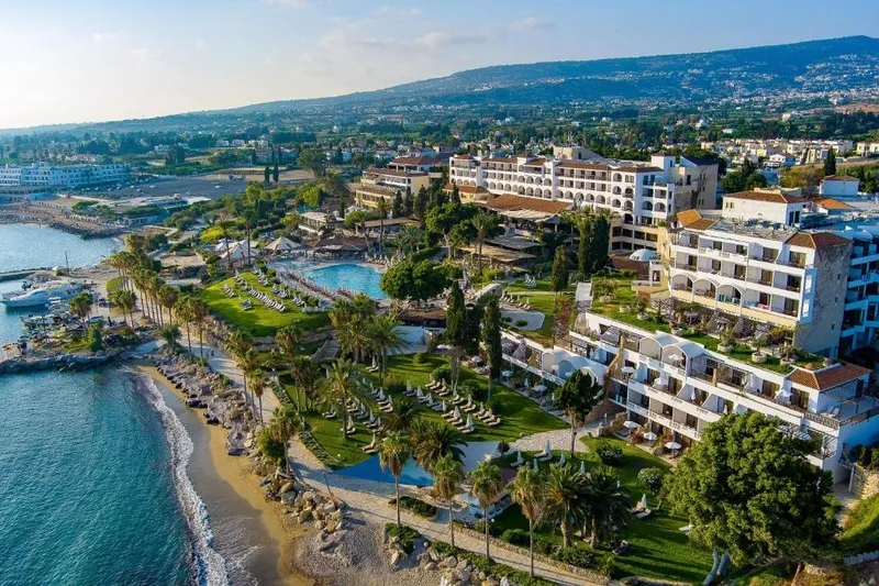 Coral Beach Hotel Resort - slika 2