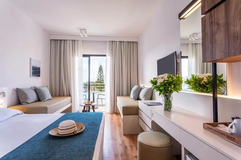Hotel Louis Phaethon Beach - slika 4