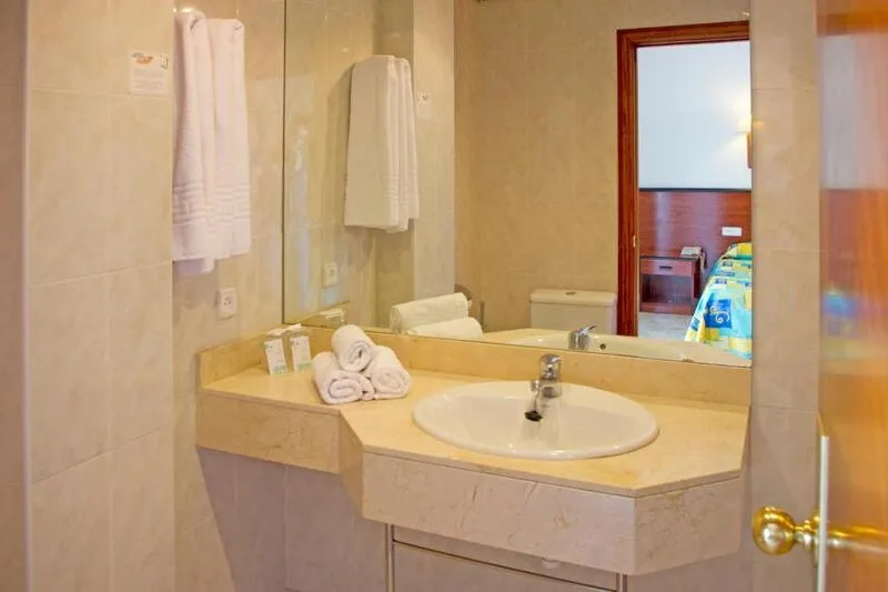 Reina Del Mar Hotel - slika 5