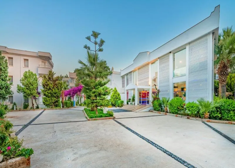 Bendis Beach Hotel - slika 2