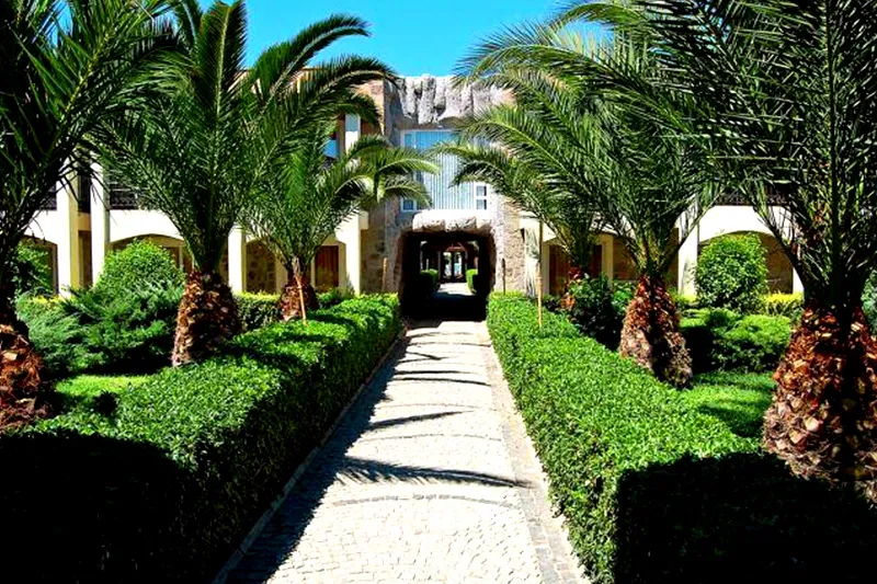 Tiana Beach Hotel
