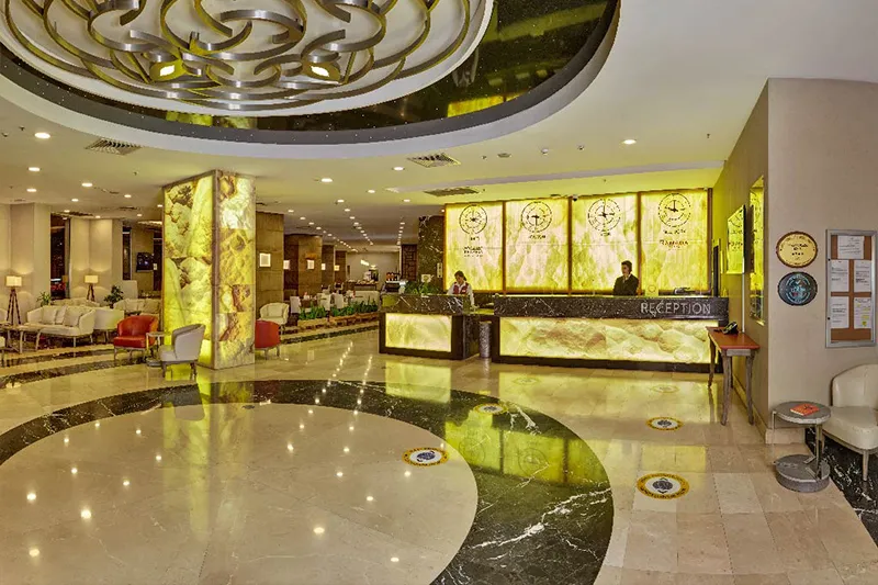 Ramada Plaza Hotel - slika 4