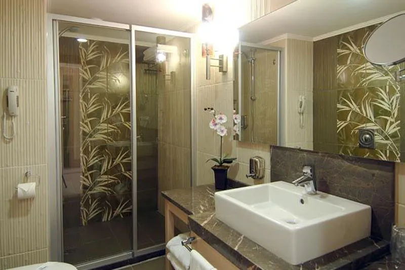 Ambassador Plaza Hotel - slika 5