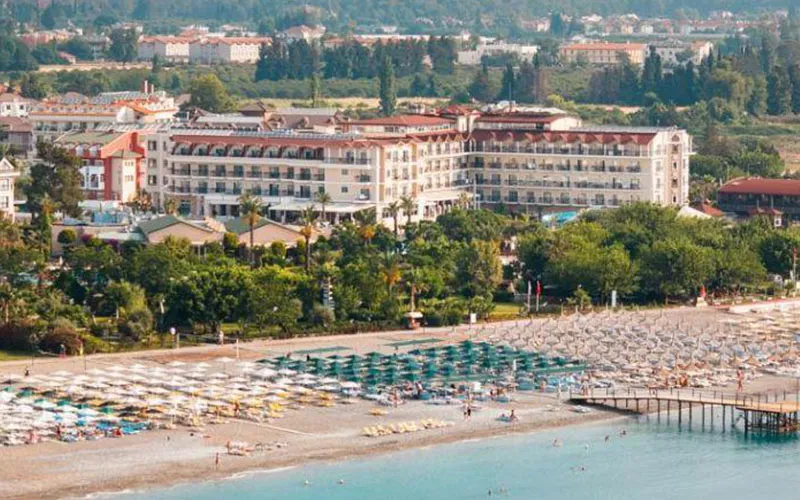 Hotel Loceanica Beach Resort