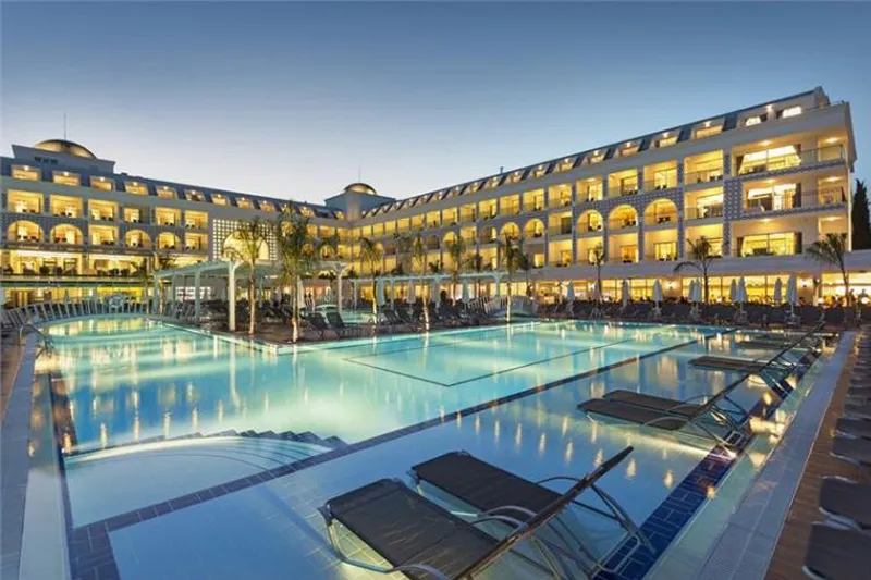 Karmir Resort & Spa Hotel