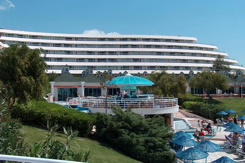 The Grand Blue Sky Hotel - slika 2