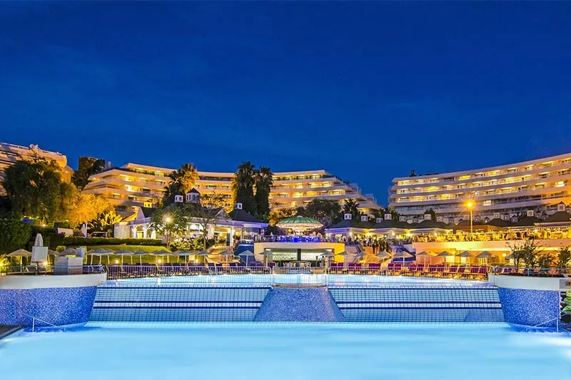 The Grand Blue Sky Hotel - slika 4