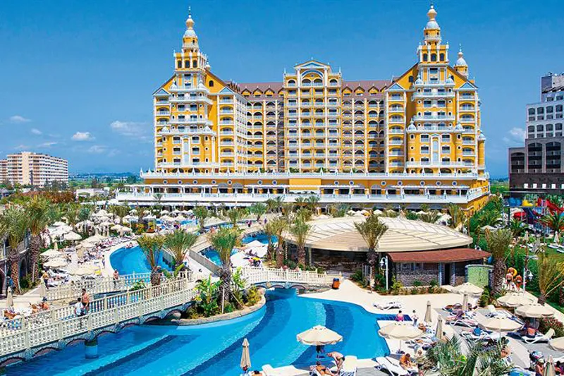 Hotel Royal Holiday Palace