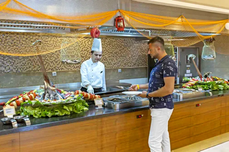Royal Holiday Palace Hotel - slika 5